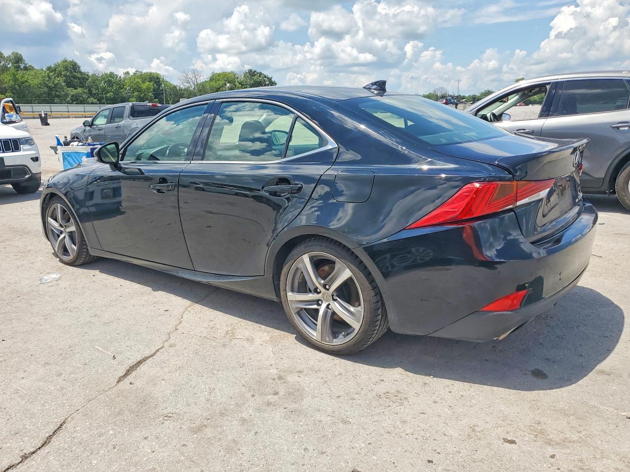 2017 LEXUS IS