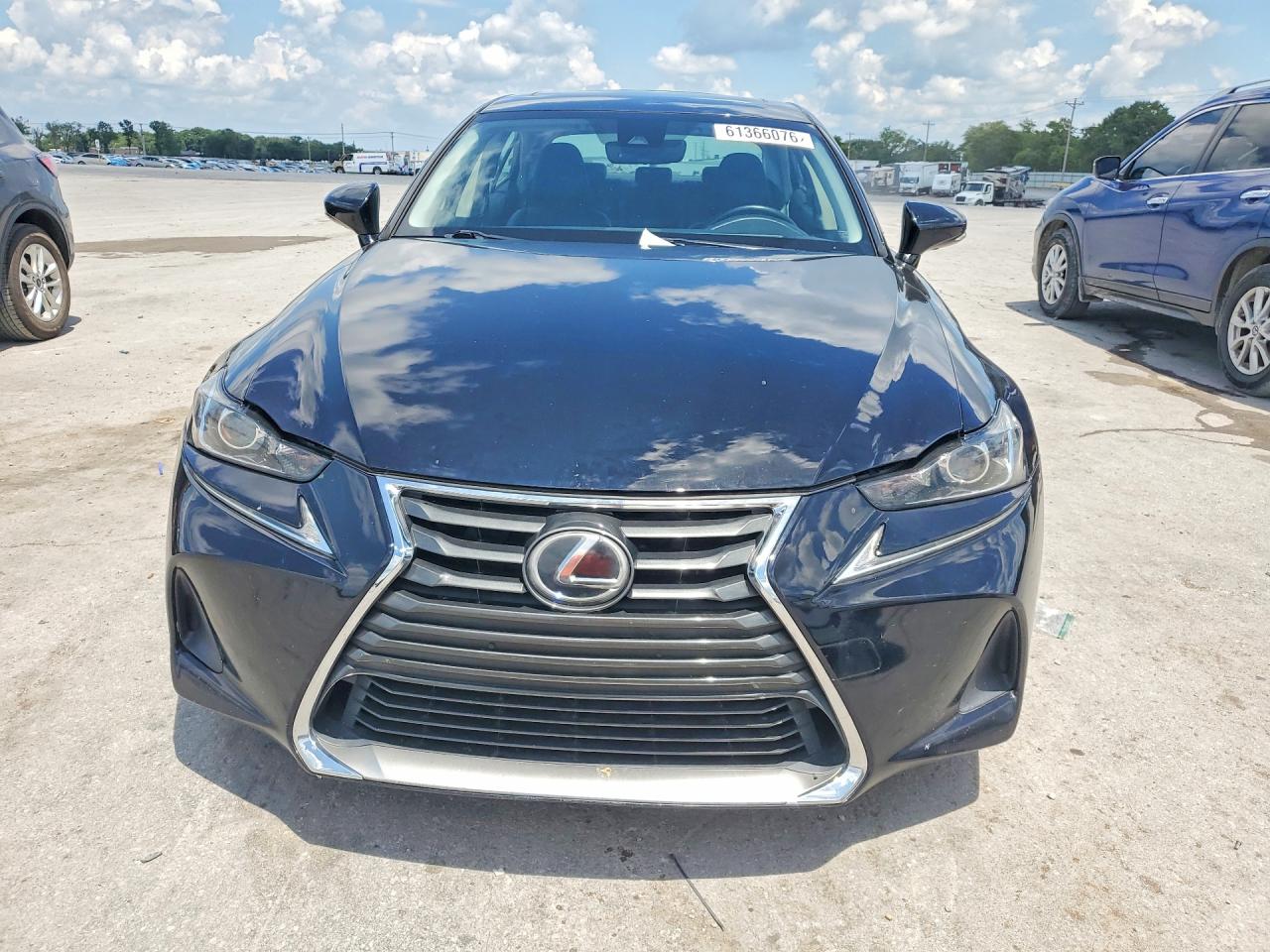 2017 LEXUS IS