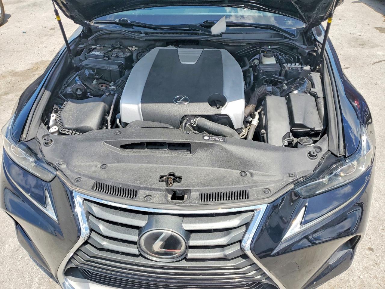 2017 LEXUS IS