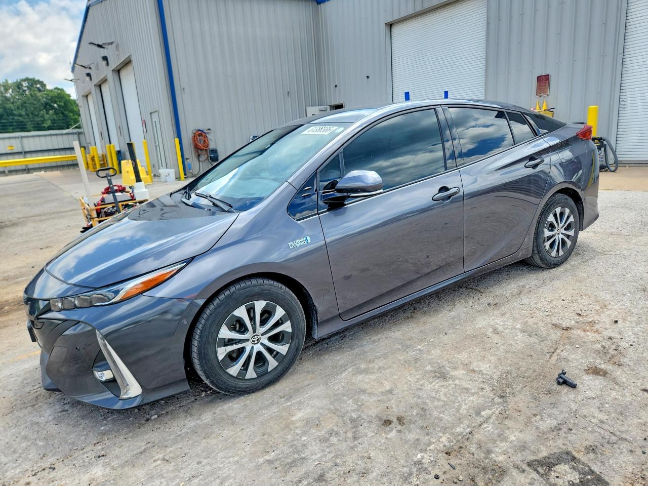 2020 TOYOTA PRIUS