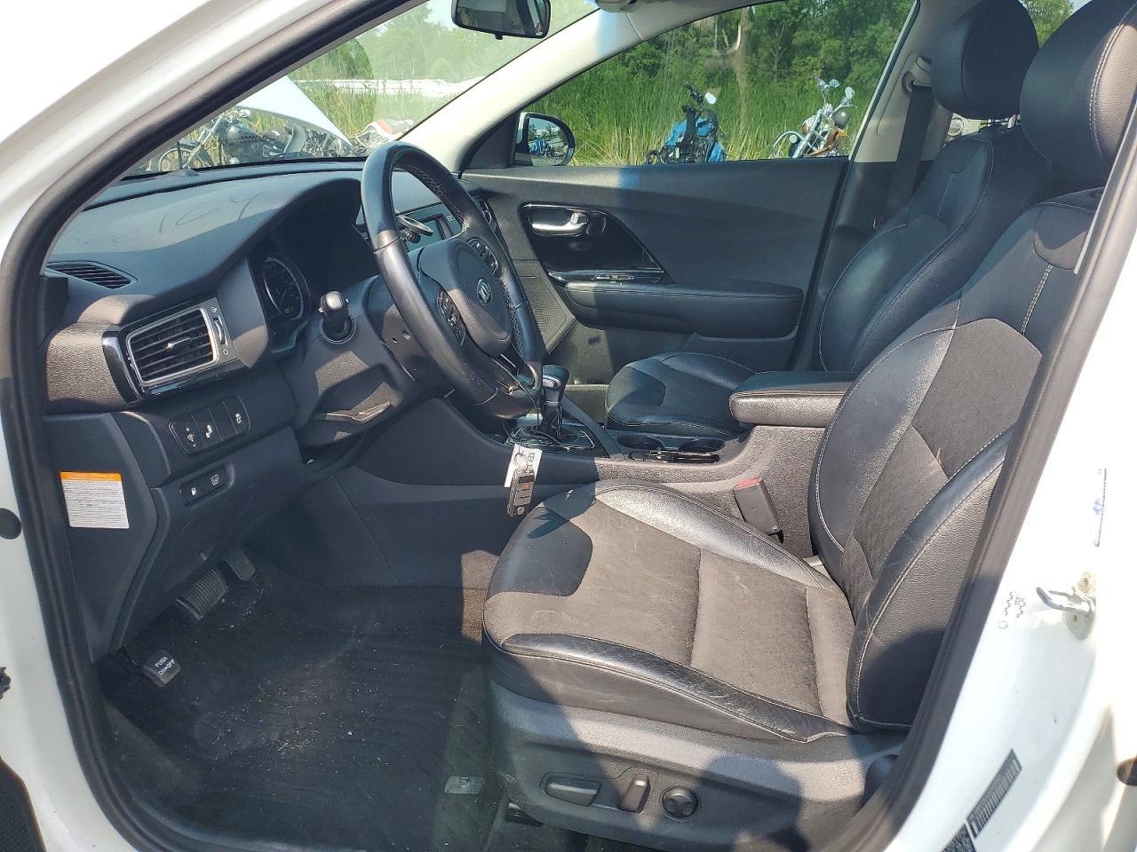 2017 KIA NIRO