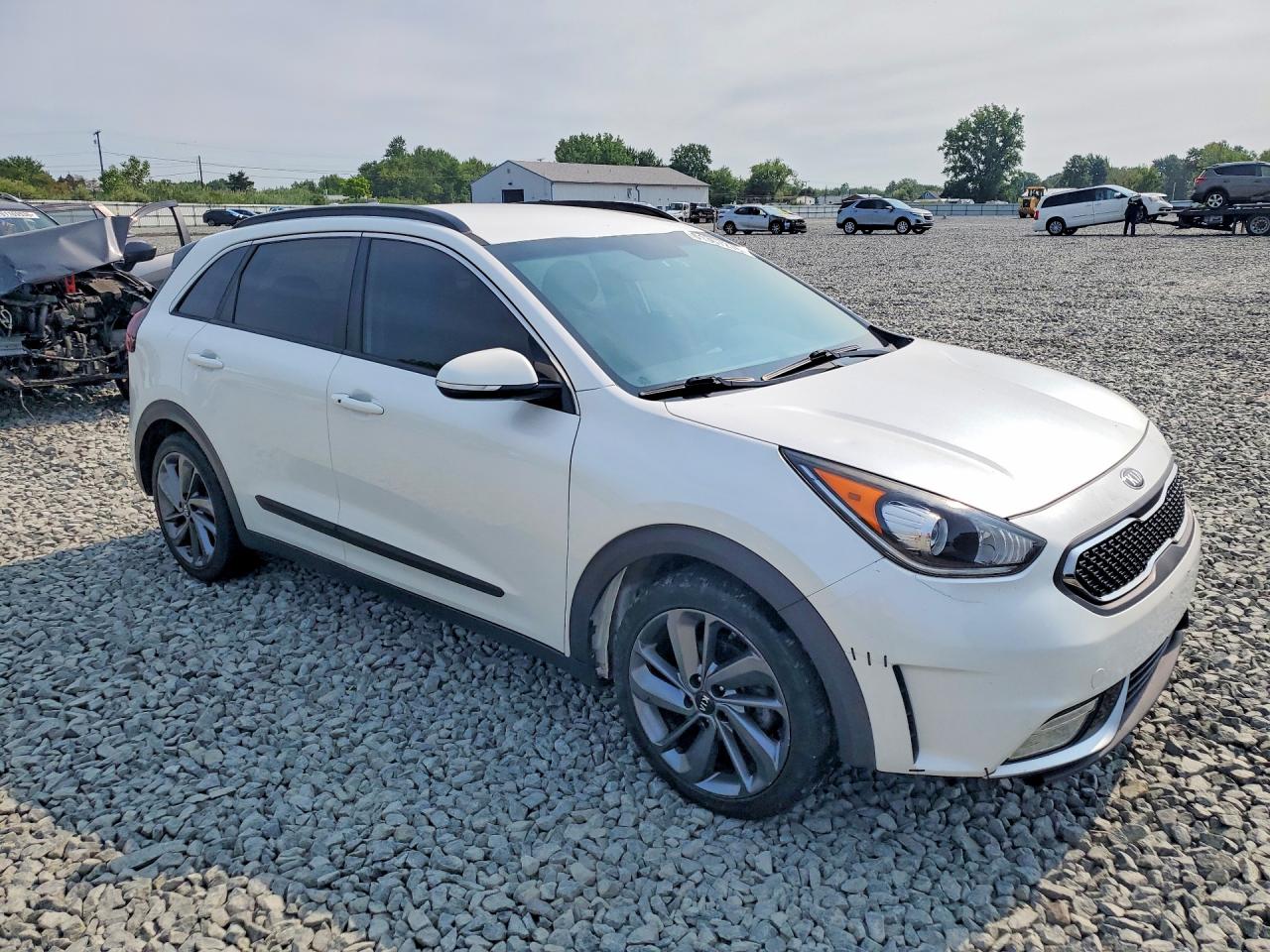 2017 KIA NIRO