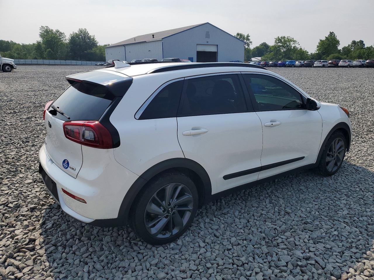 2017 KIA NIRO