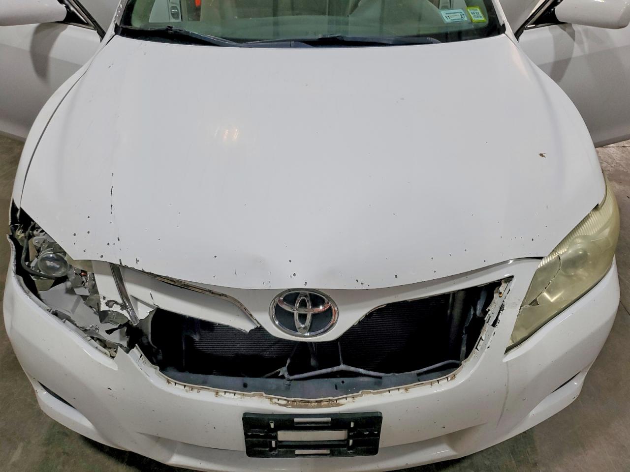 2010 TOYOTA CAMRY