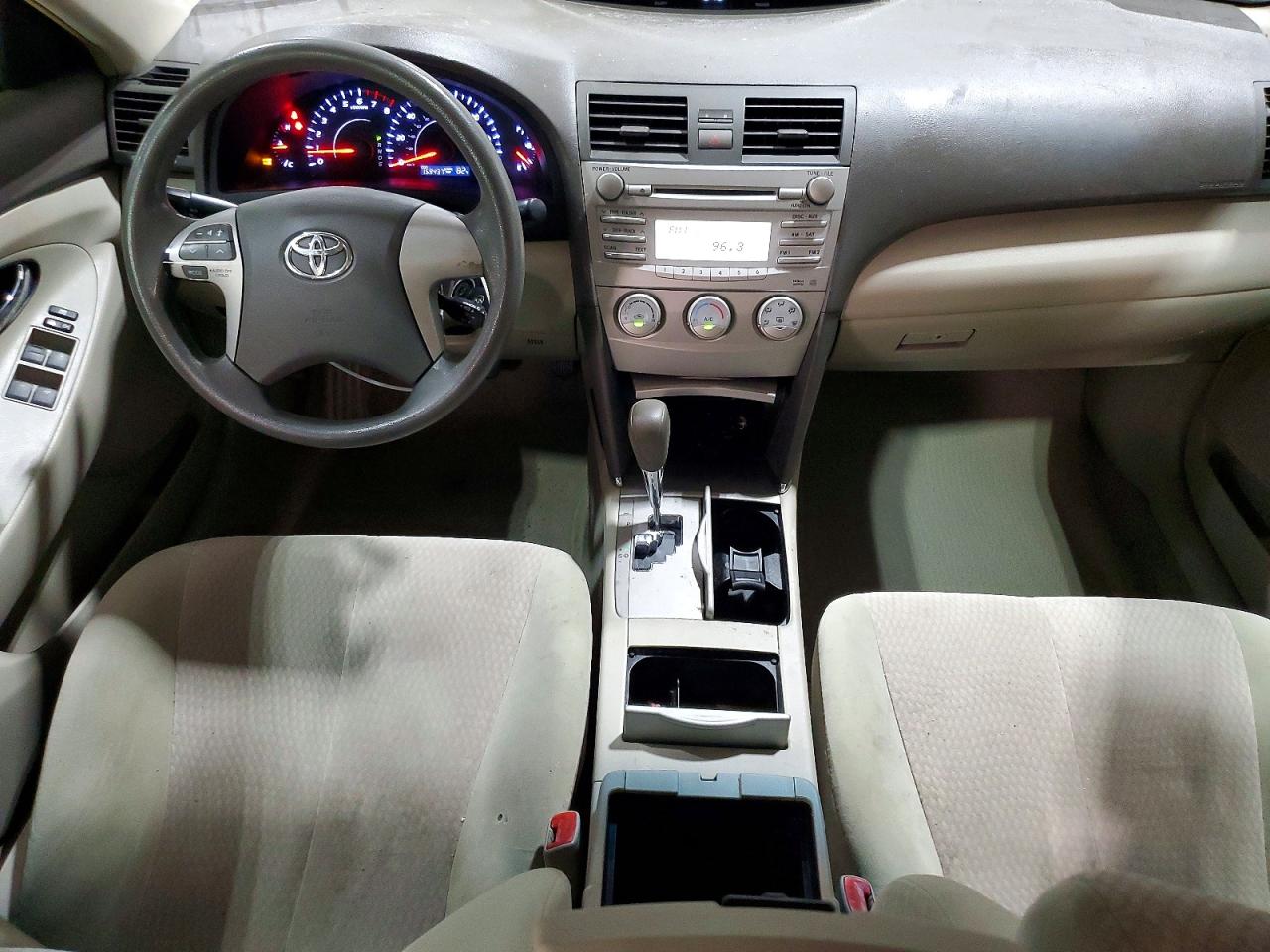 2010 TOYOTA CAMRY