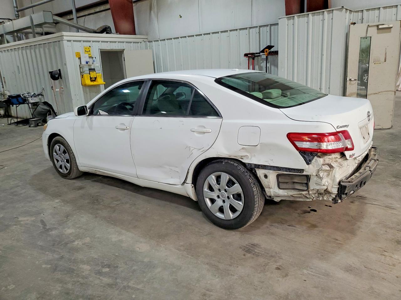2010 TOYOTA CAMRY