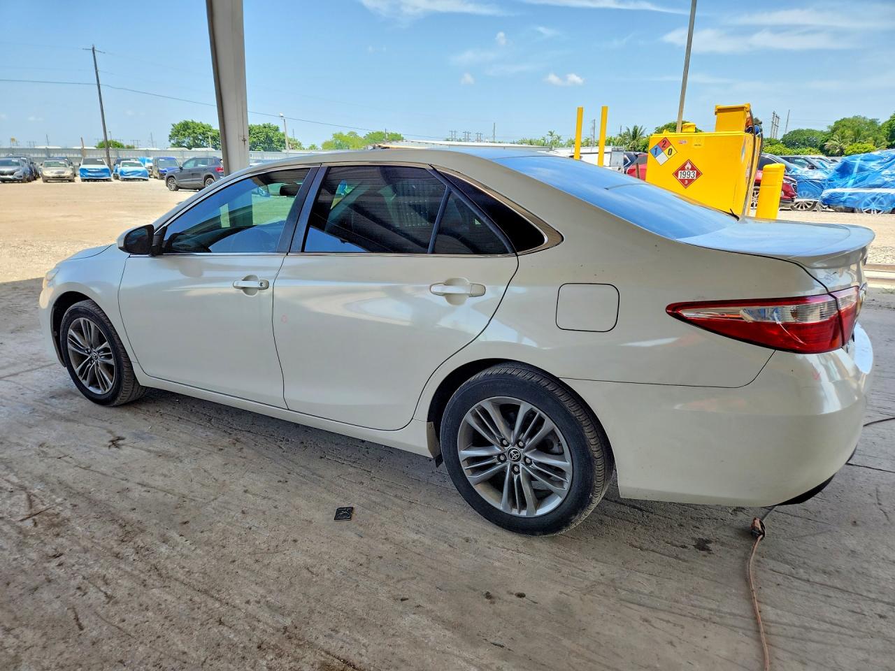 2015 TOYOTA CAMRY