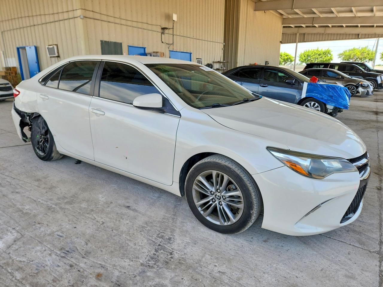 2015 TOYOTA CAMRY