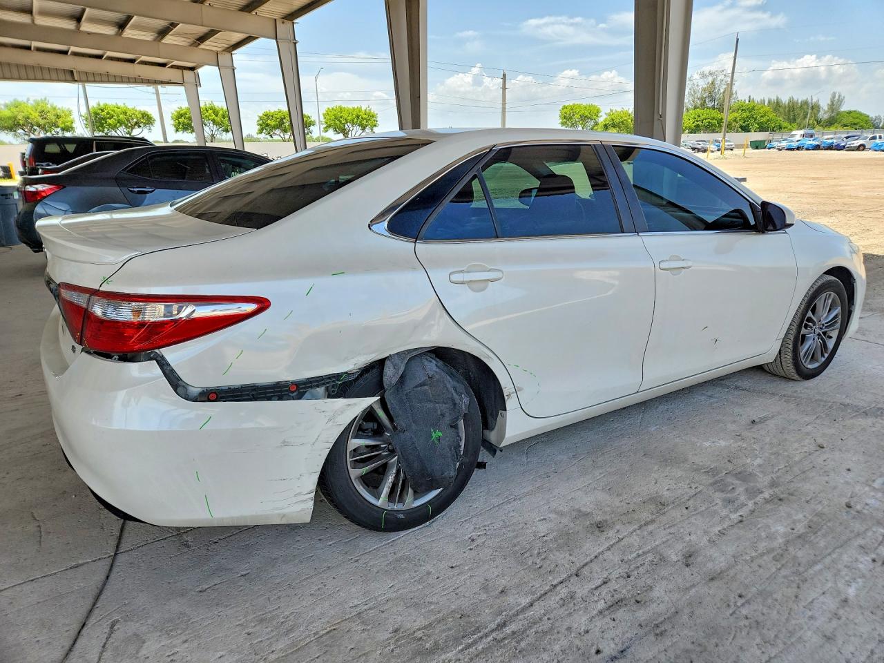 2015 TOYOTA CAMRY