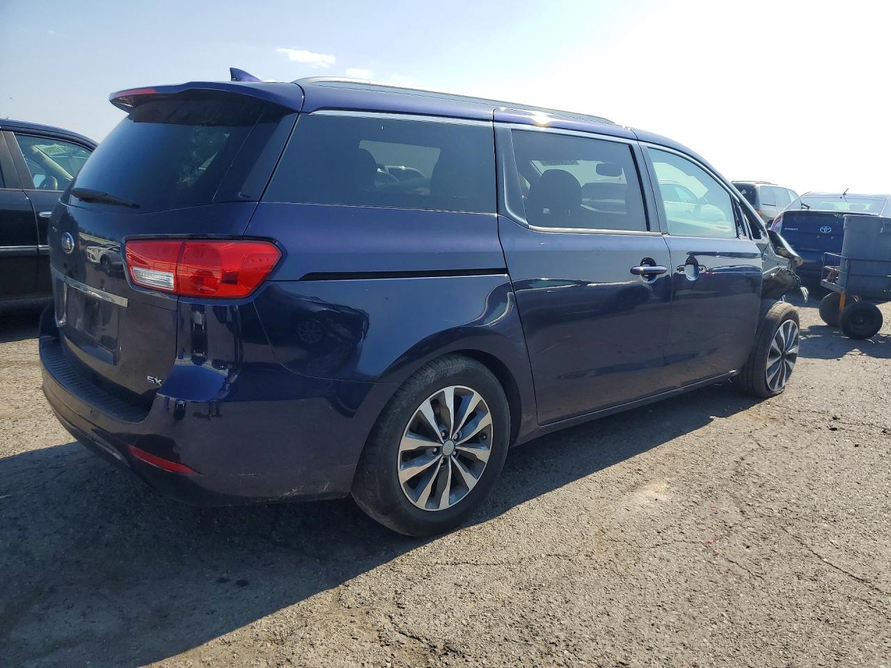 2018 KIA SEDONA