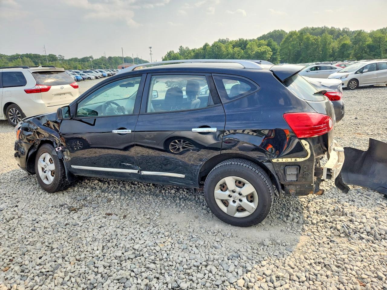 2015 NISSAN ROGUE