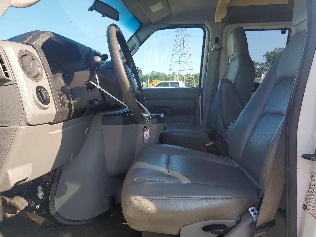 2009 FORD ECONOLINE