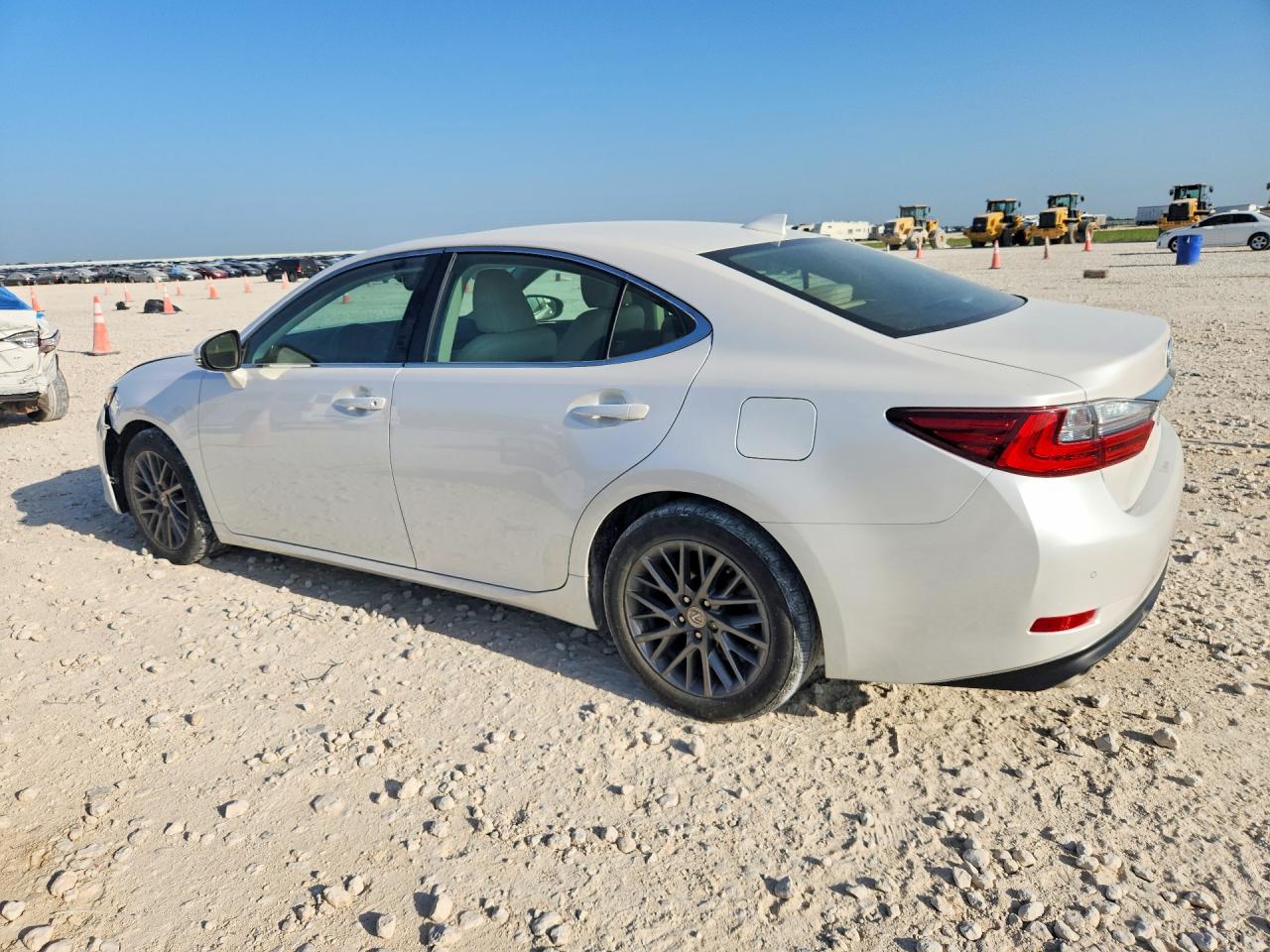 2018 LEXUS ES350