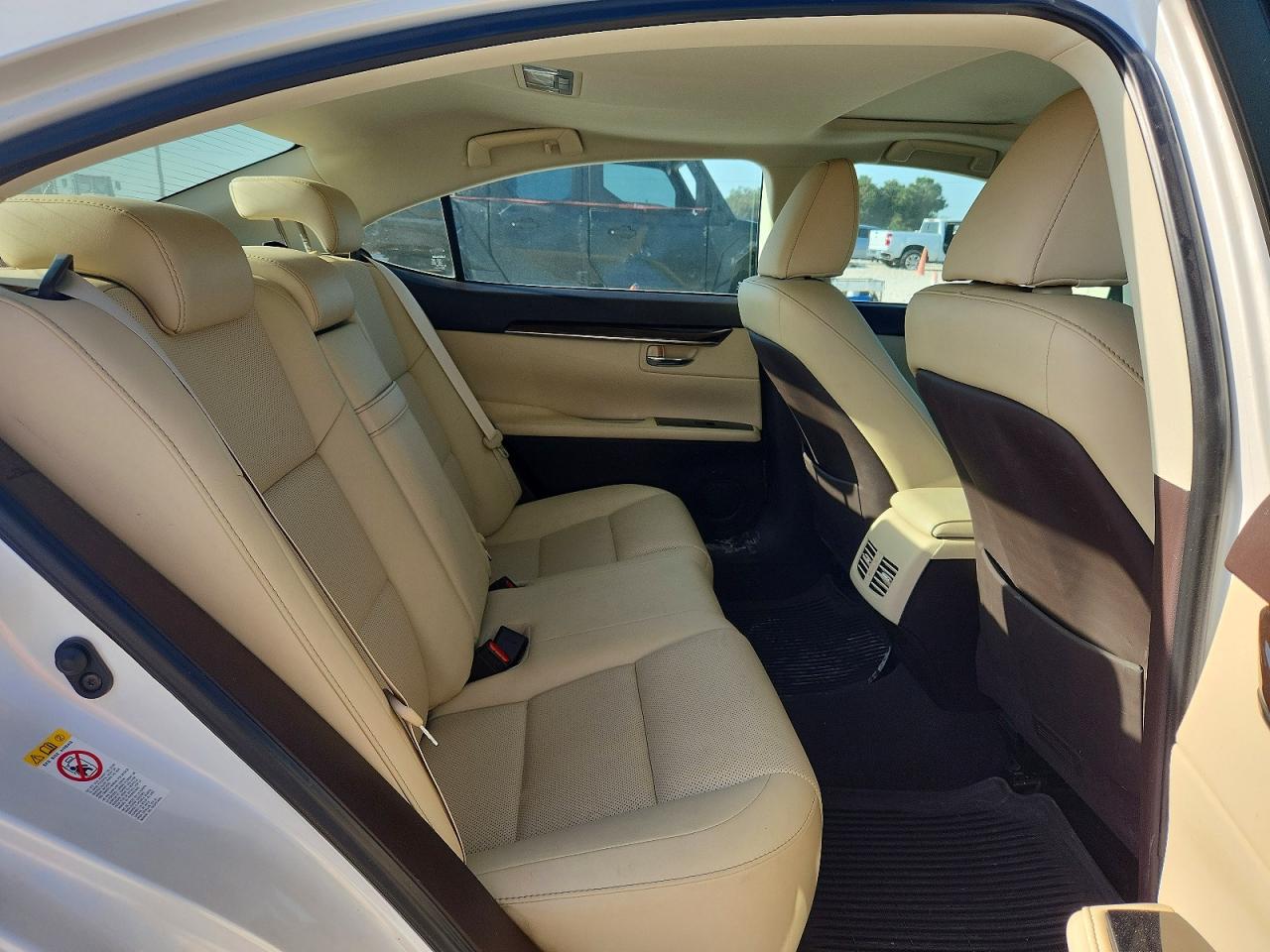 2018 LEXUS ES350