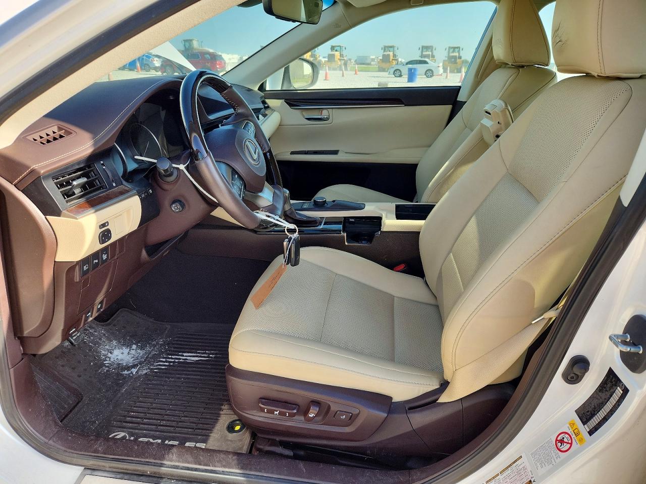 2018 LEXUS ES350