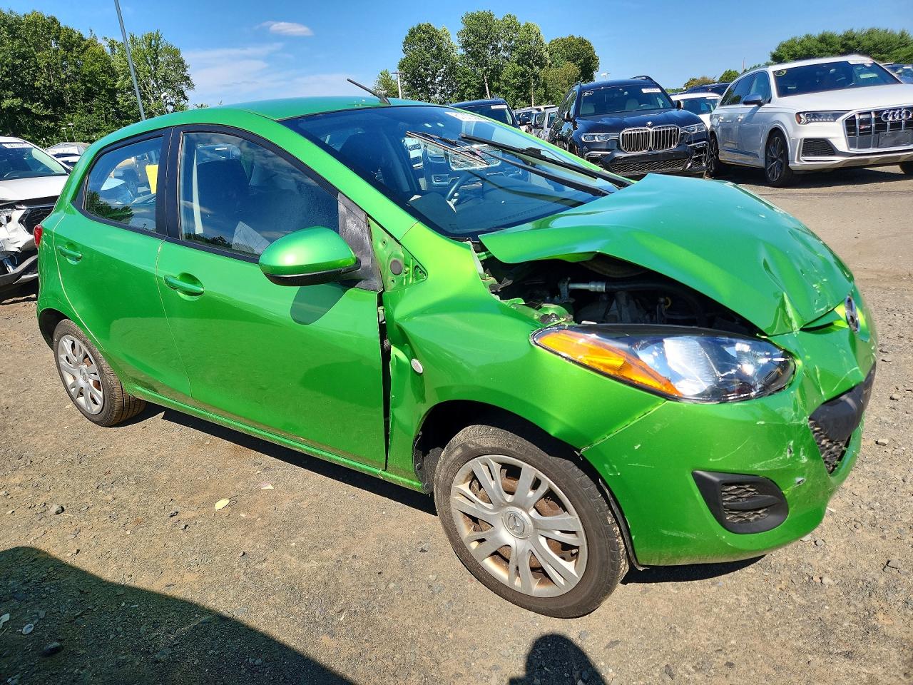 2011 MAZDA 2