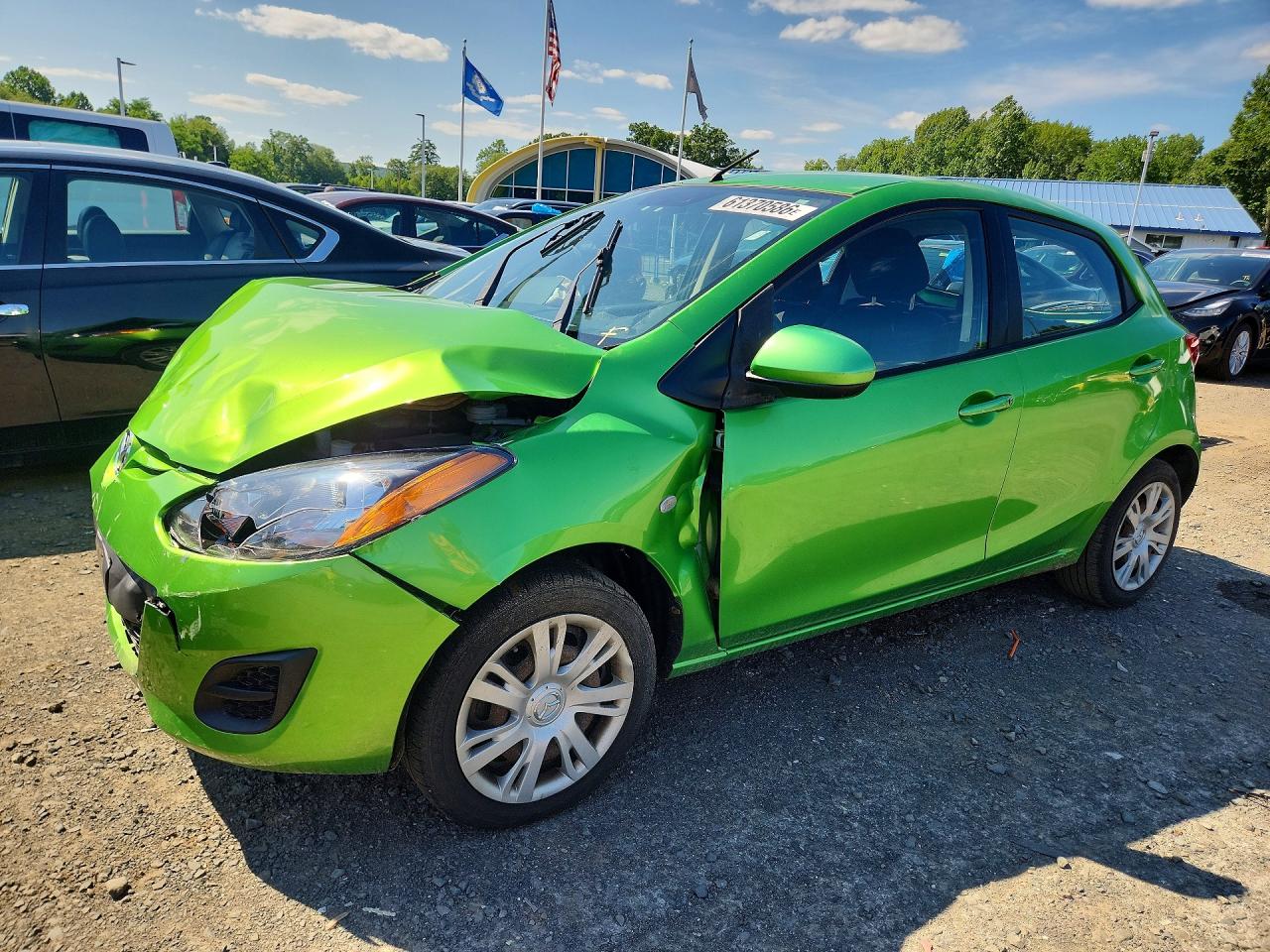 2011 MAZDA 2
