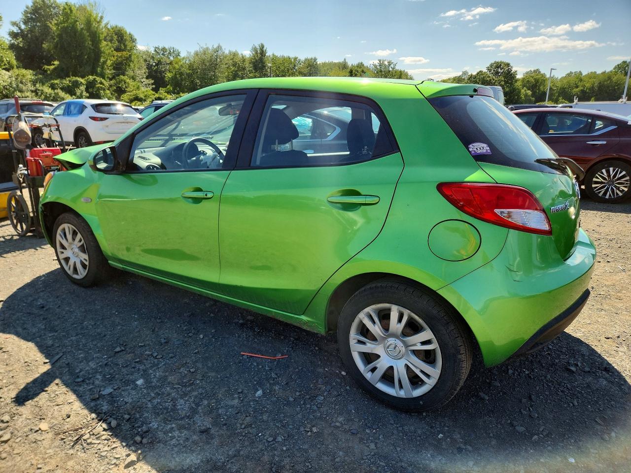 2011 MAZDA 2