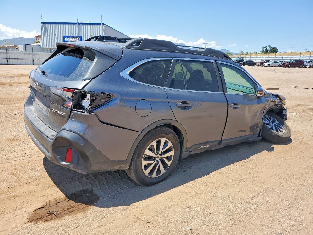 2022 SUBARU OUTBACK