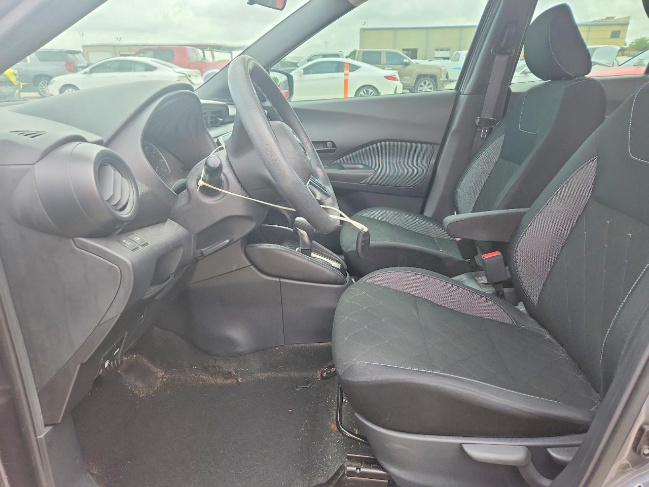 2019 NISSAN KICKS