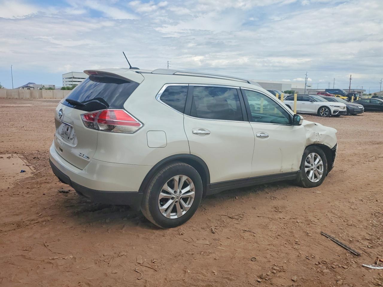 2016 NISSAN ROGUE