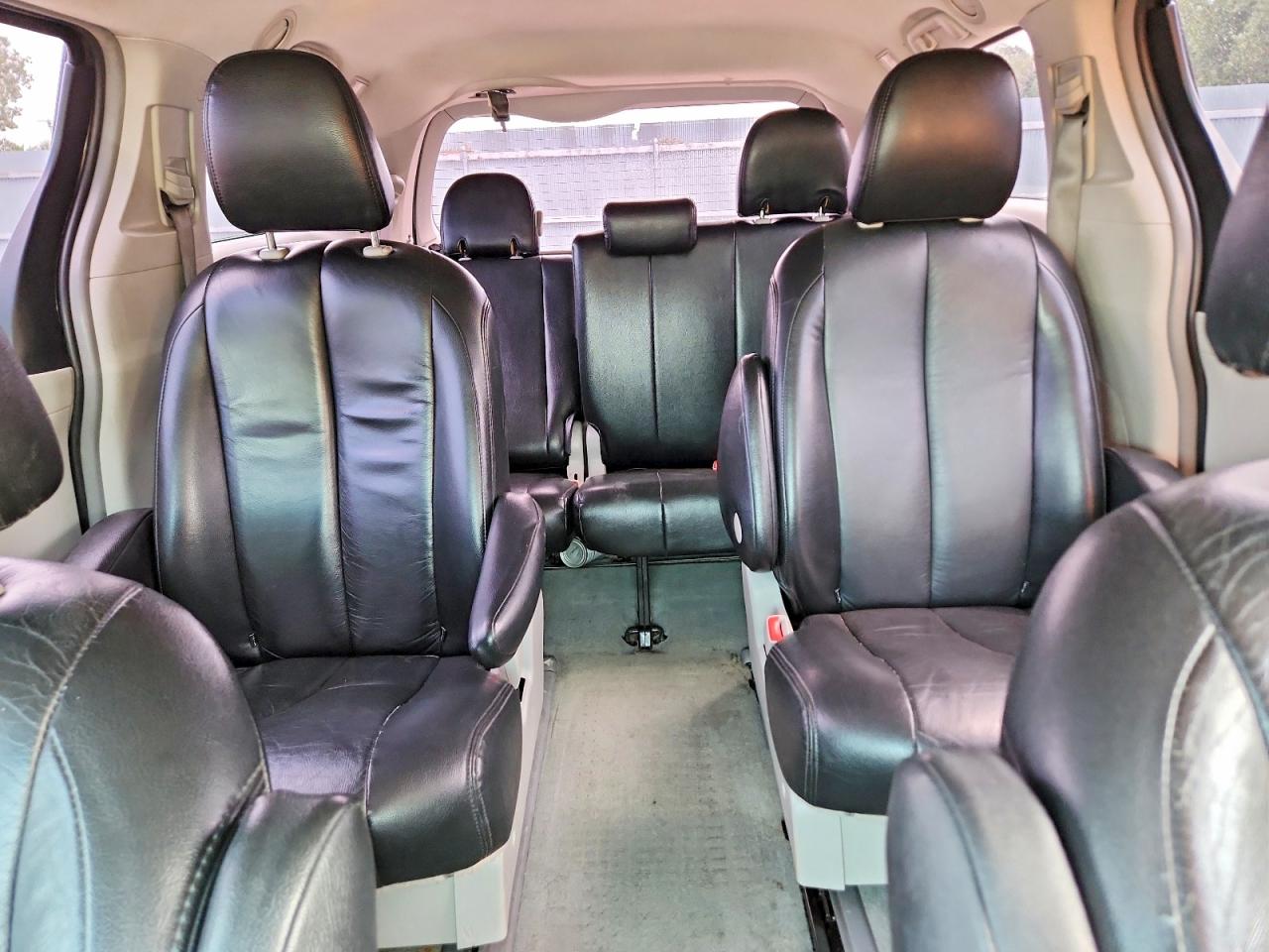 2014 TOYOTA SIENNA