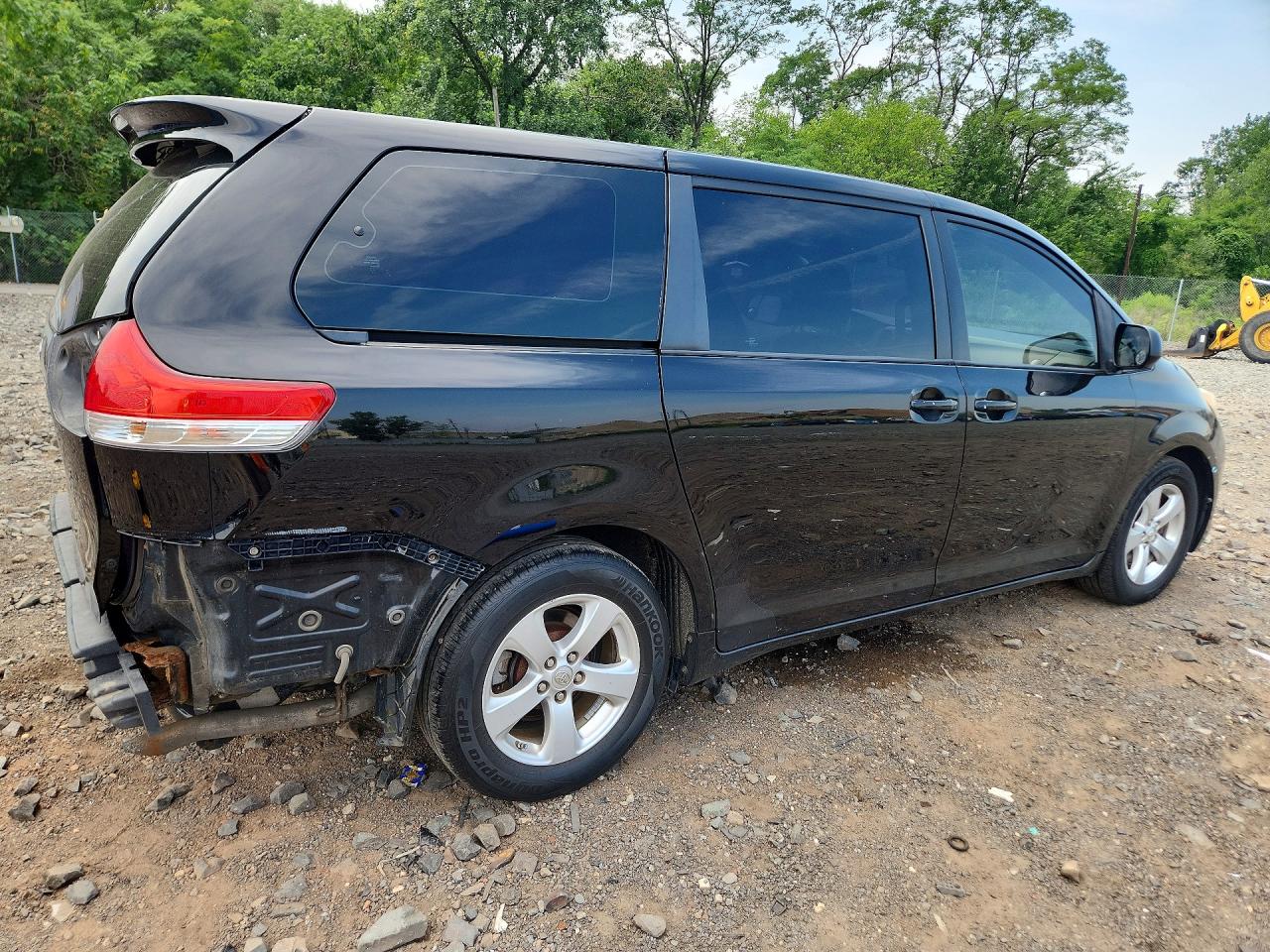 2014 TOYOTA SIENNA