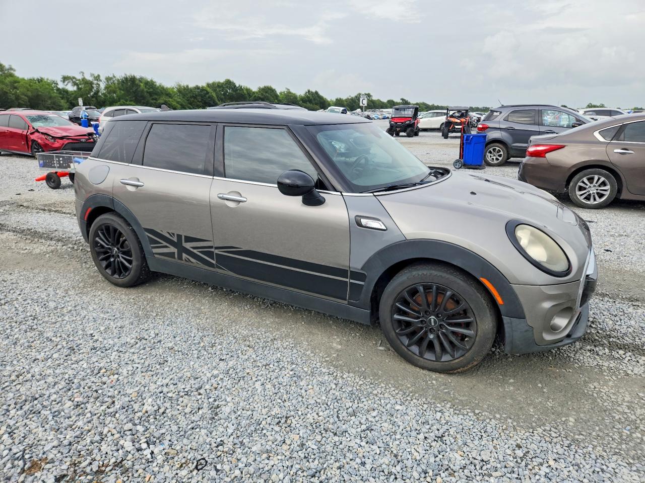 2017 MINI COOPER