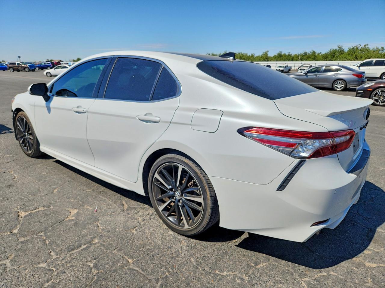2018 TOYOTA CAMRY