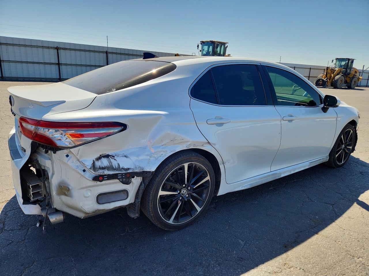 2018 TOYOTA CAMRY