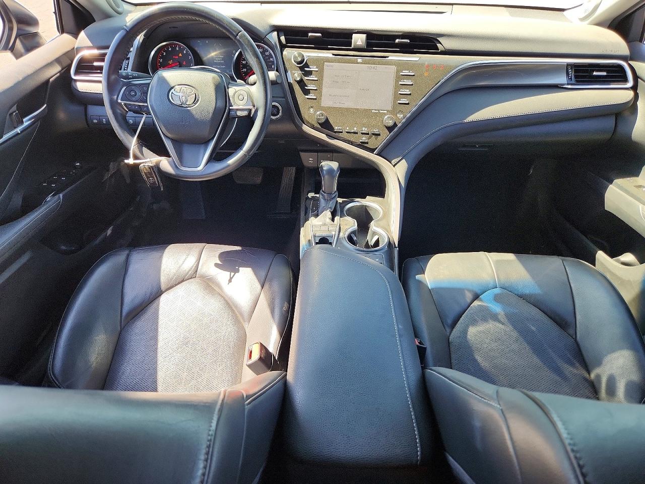 2018 TOYOTA CAMRY