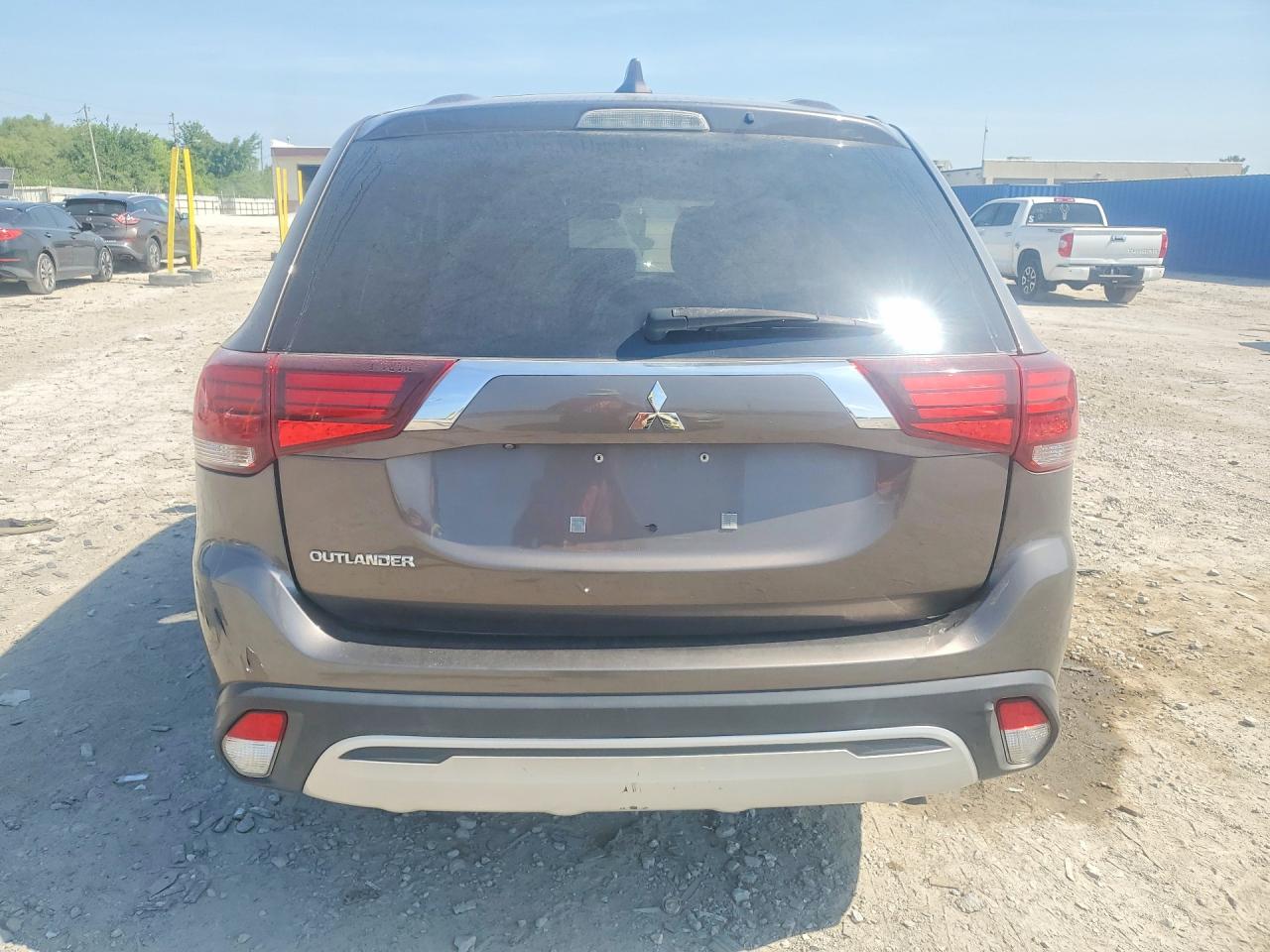 2020 MITSUBISHI OUTLANDER