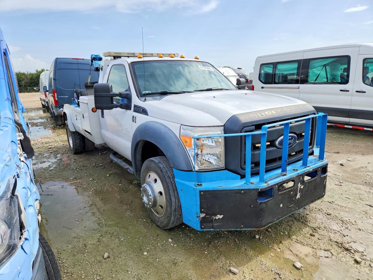 2015 FORD F550