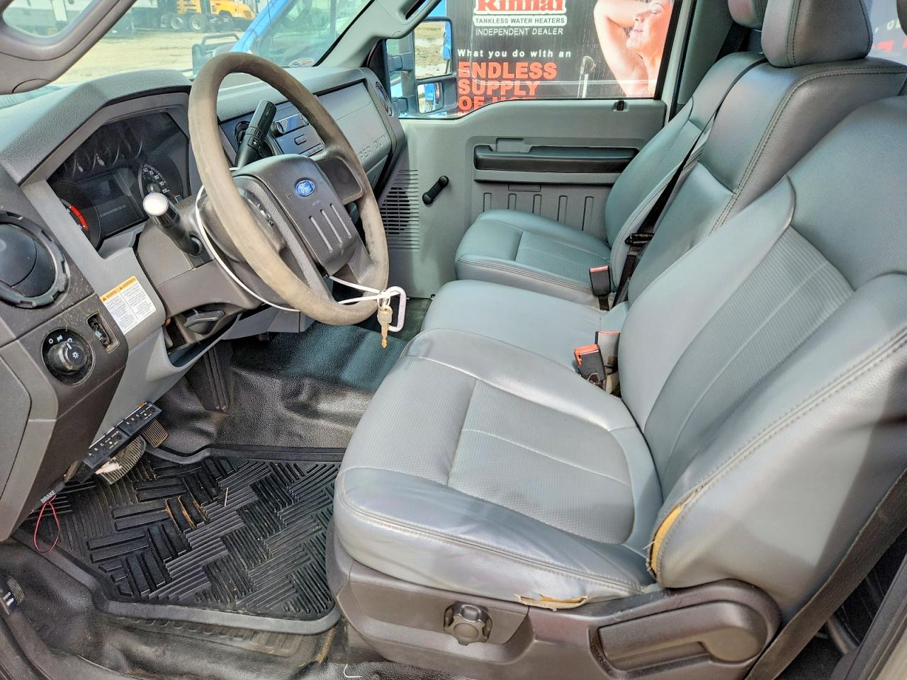 2015 FORD F550