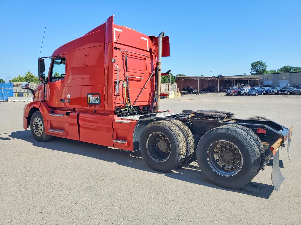 2016 VOLVO VN