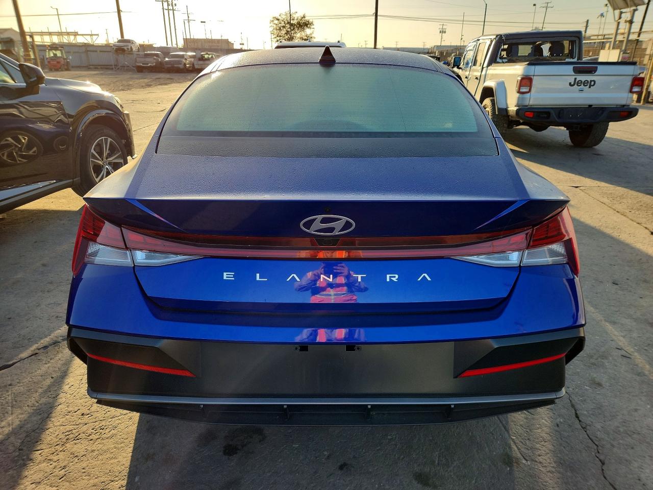 2025 HYUNDAI ELANTRA