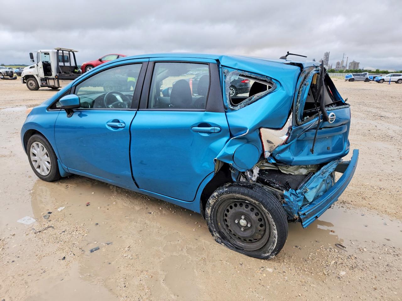 2015 NISSAN VERSA