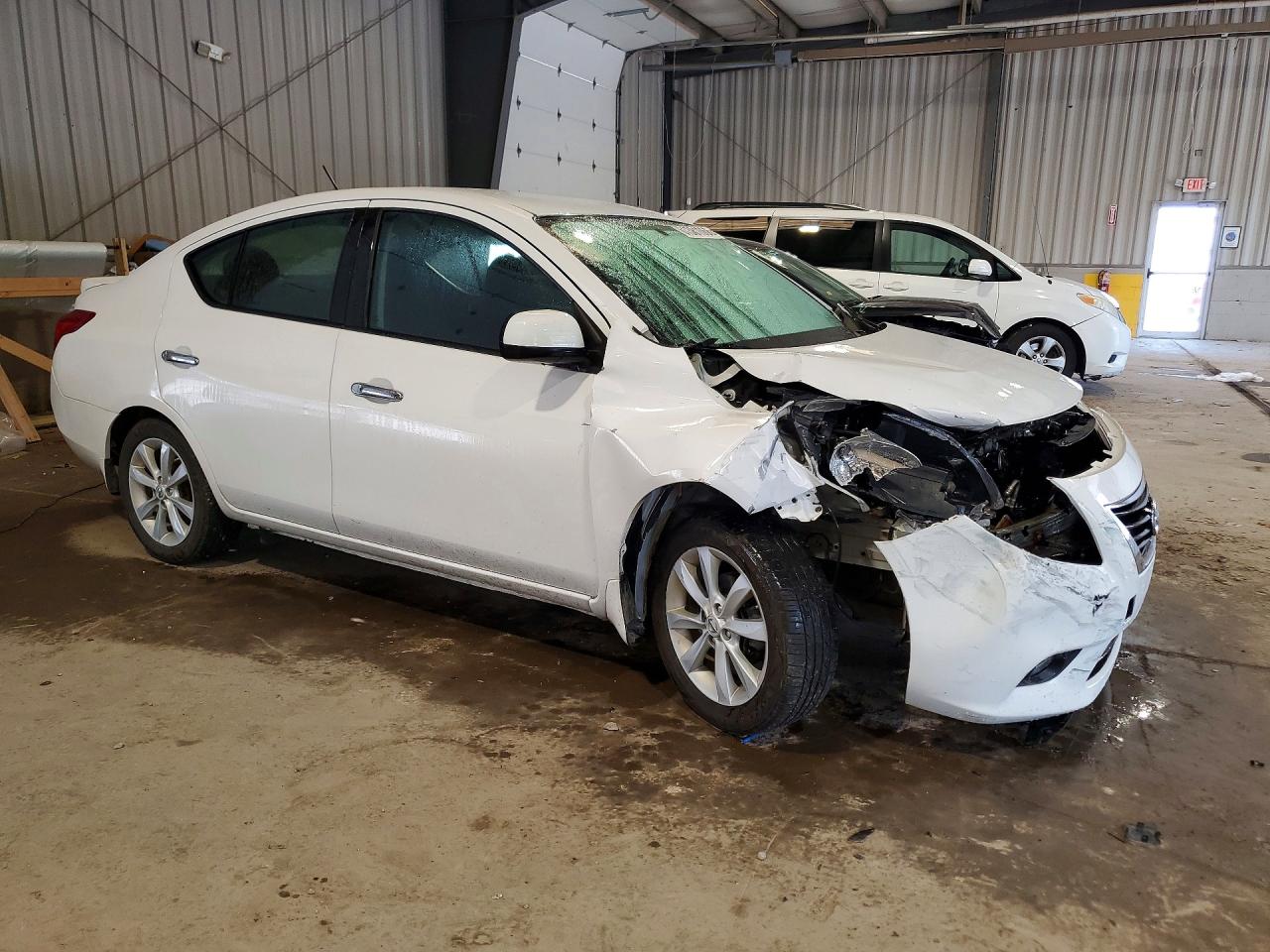2014 NISSAN VERSA