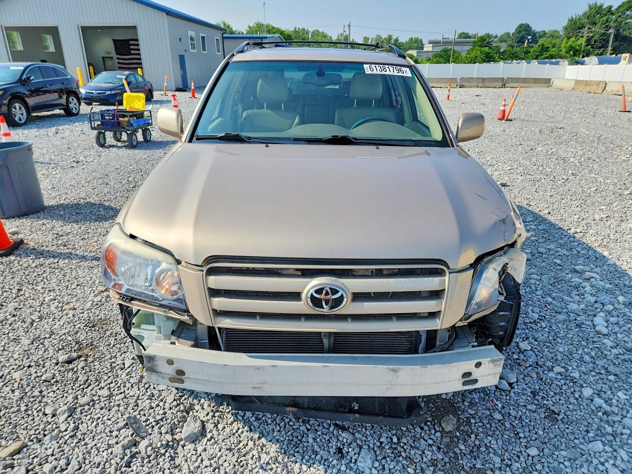 2004 TOYOTA HIGHLANDER