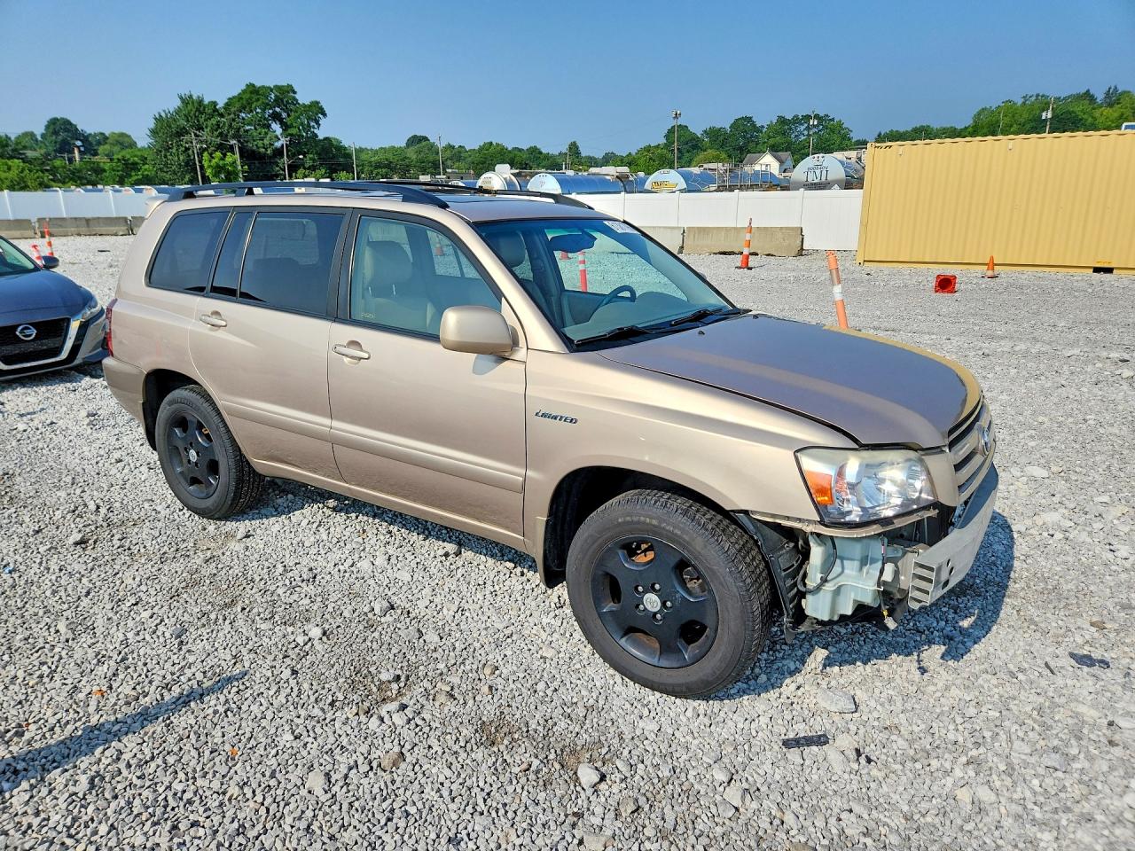 2004 TOYOTA HIGHLANDER