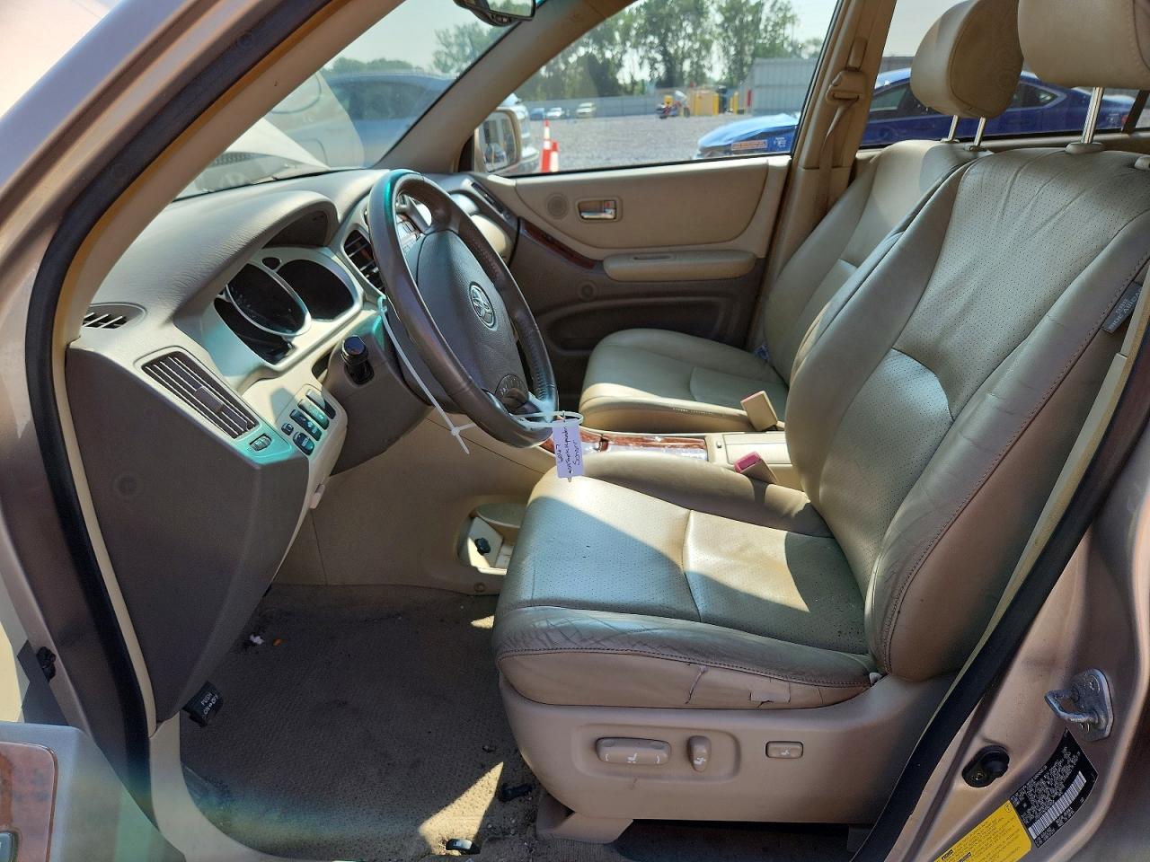 2004 TOYOTA HIGHLANDER