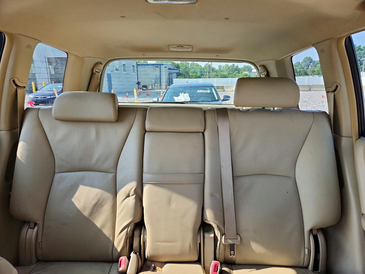 2004 TOYOTA HIGHLANDER