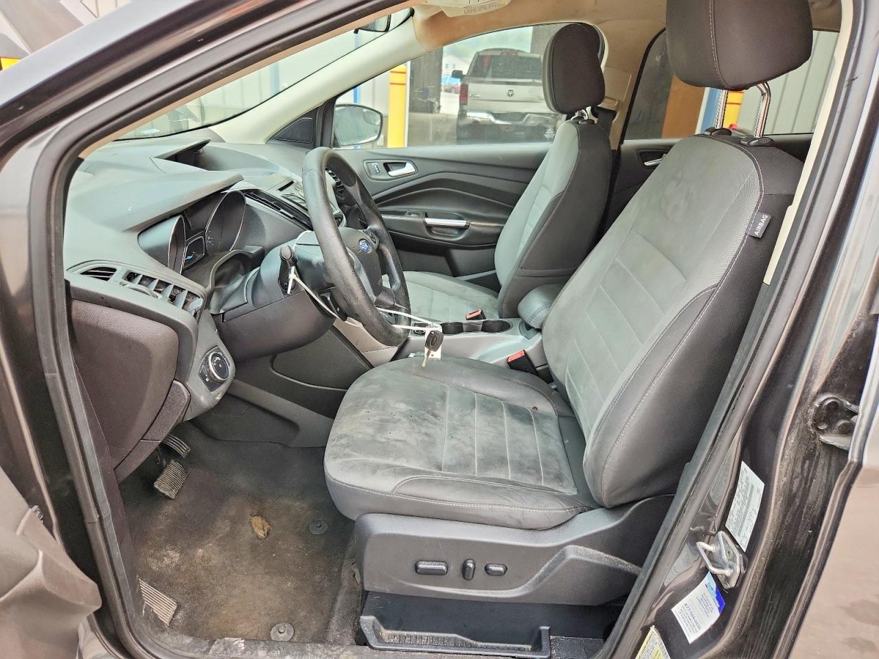 2016 FORD ESCAPE