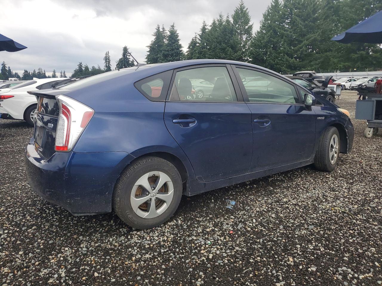 2013 TOYOTA PRIUS THRE