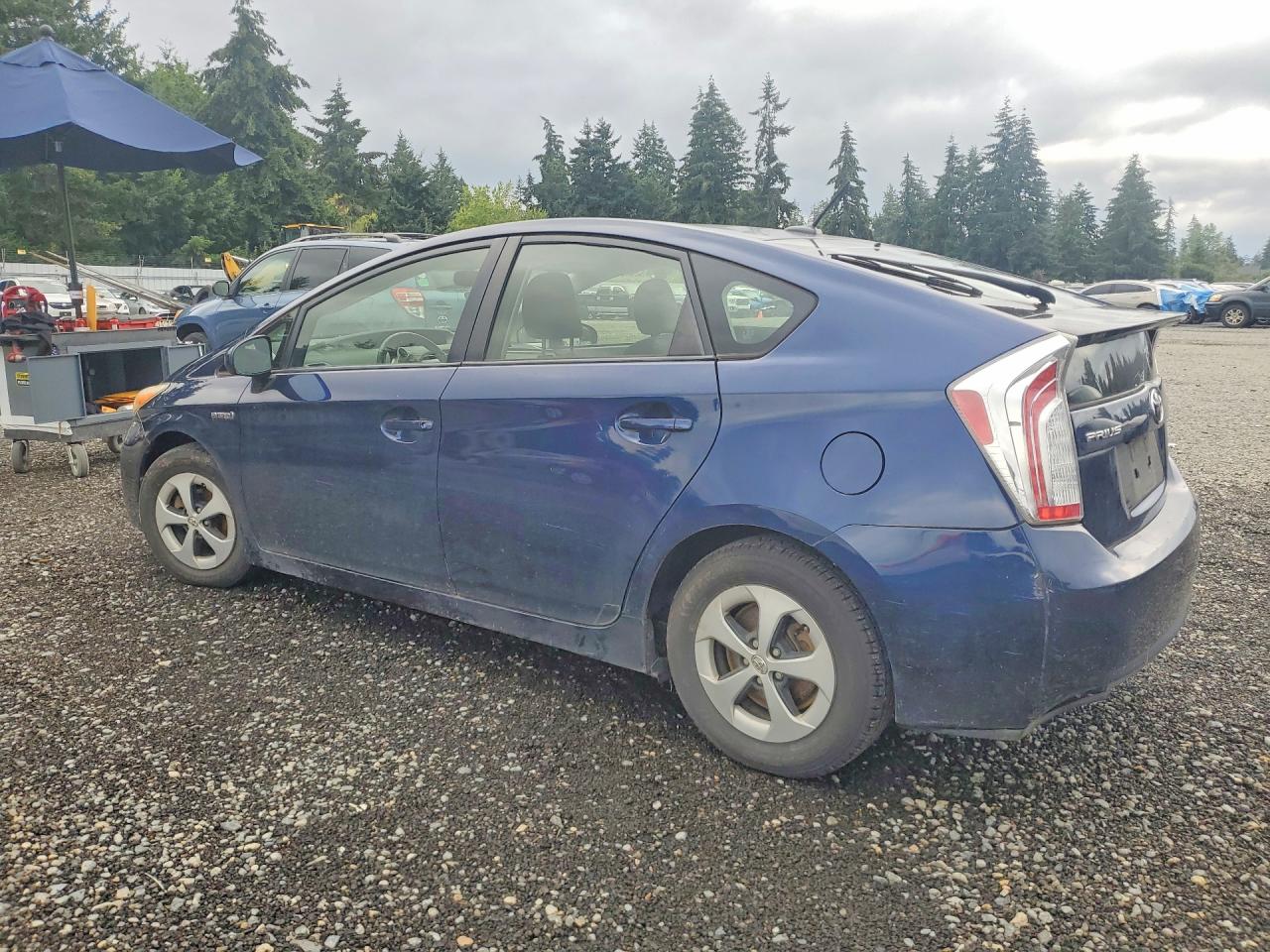2013 TOYOTA PRIUS THRE