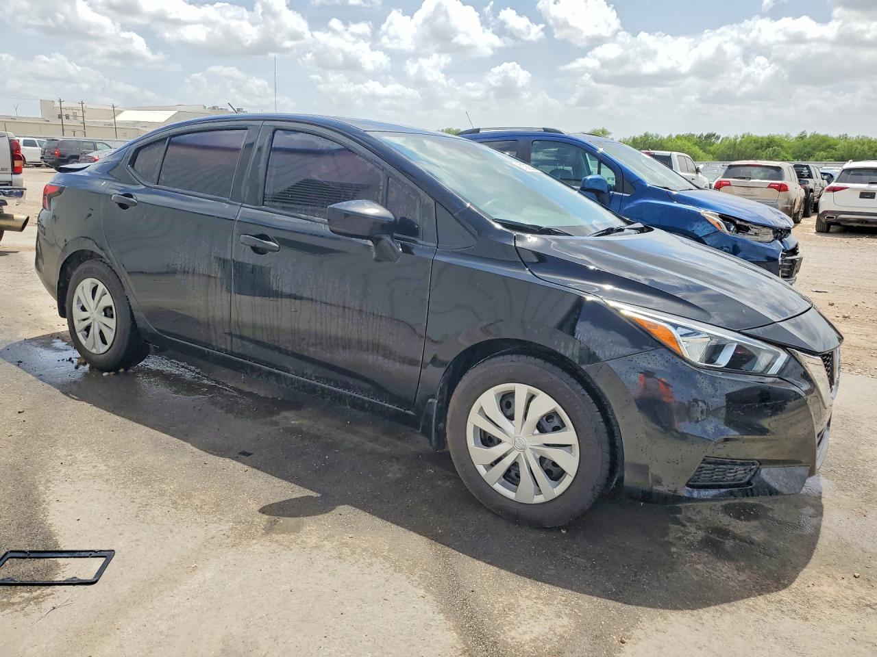 2021 NISSAN VERSA
