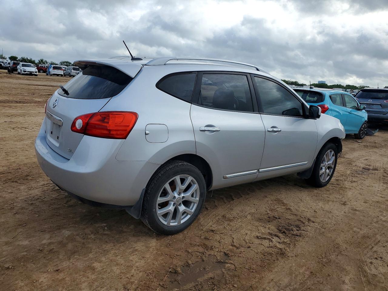 2013 NISSAN ROGUE