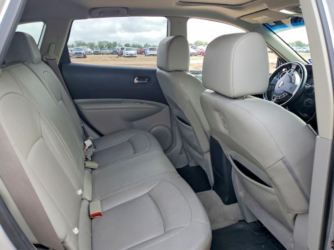 2013 NISSAN ROGUE
