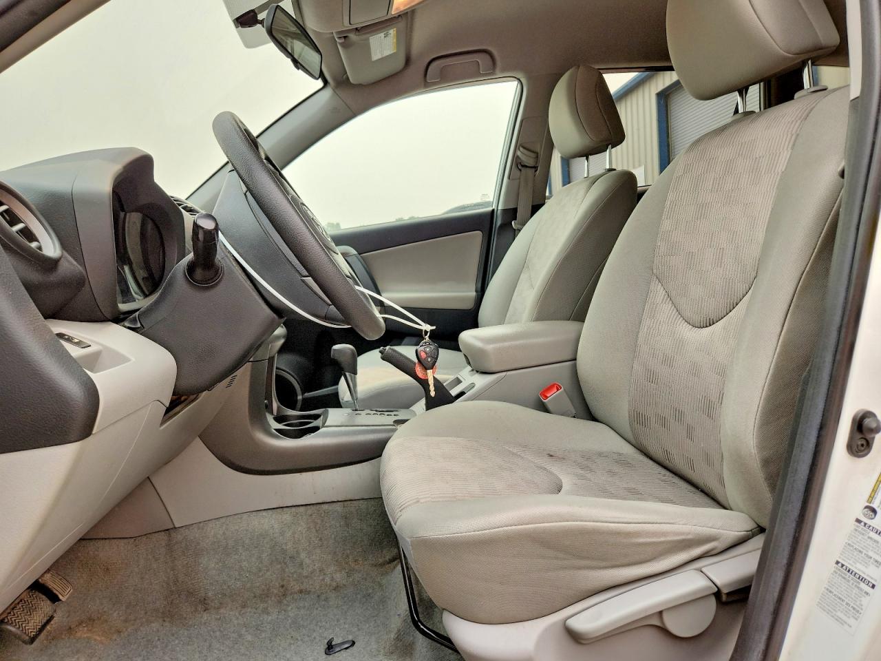 2011 TOYOTA RAV4