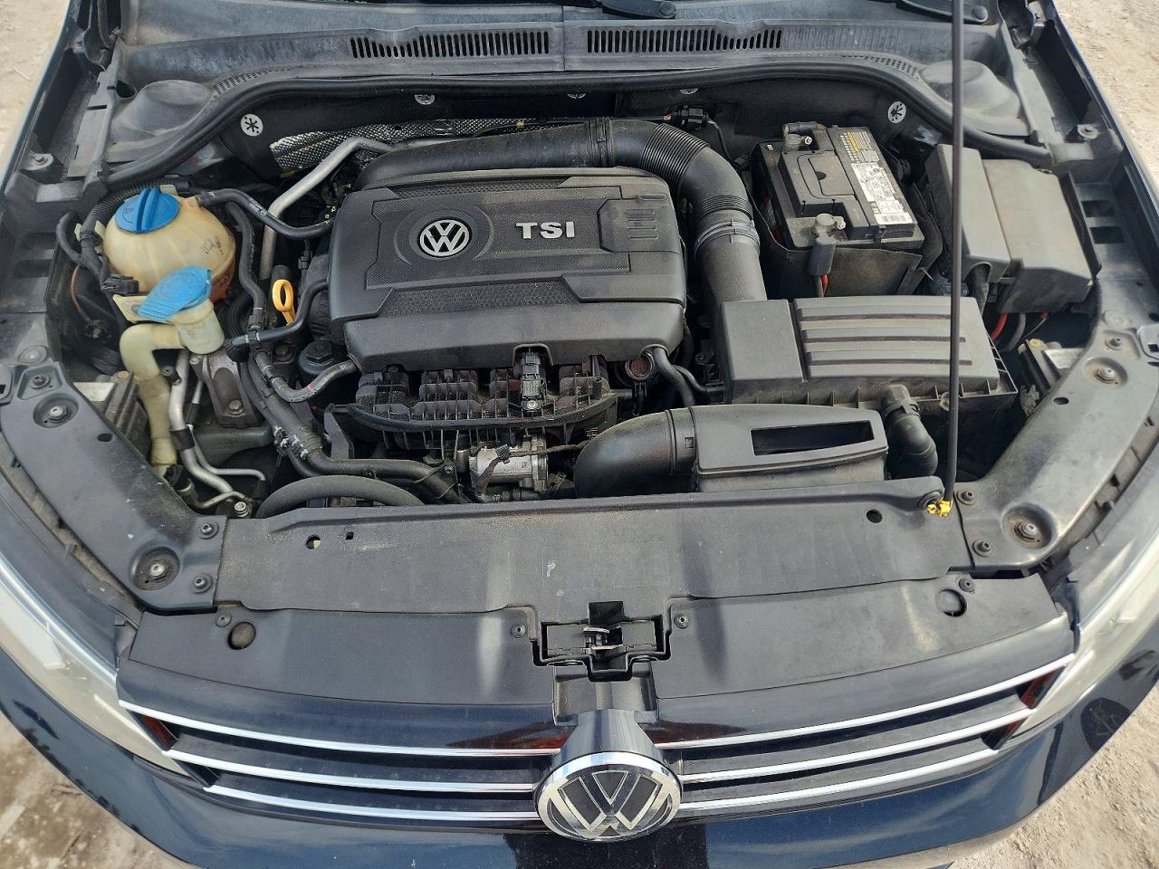 2015 VOLKSWAGEN JETTA